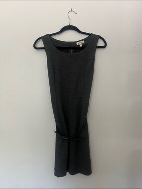 Monteau Los Angeles Sleeveless Charcoal Gray Midi Sheath Dress with Belt